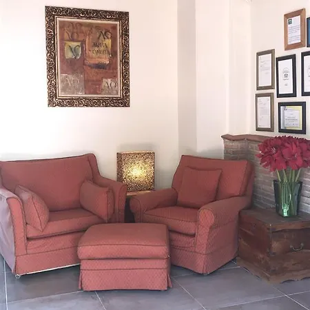 Гостьовий будинок Avalon 3*